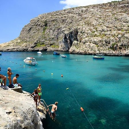 Seafront Penthouse With Terrace In Xlendi, Gozo Apartment Екстериор снимка