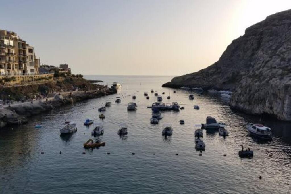 Seafront Penthouse With Terrace In Xlendi, Gozo Apartment Екстериор снимка