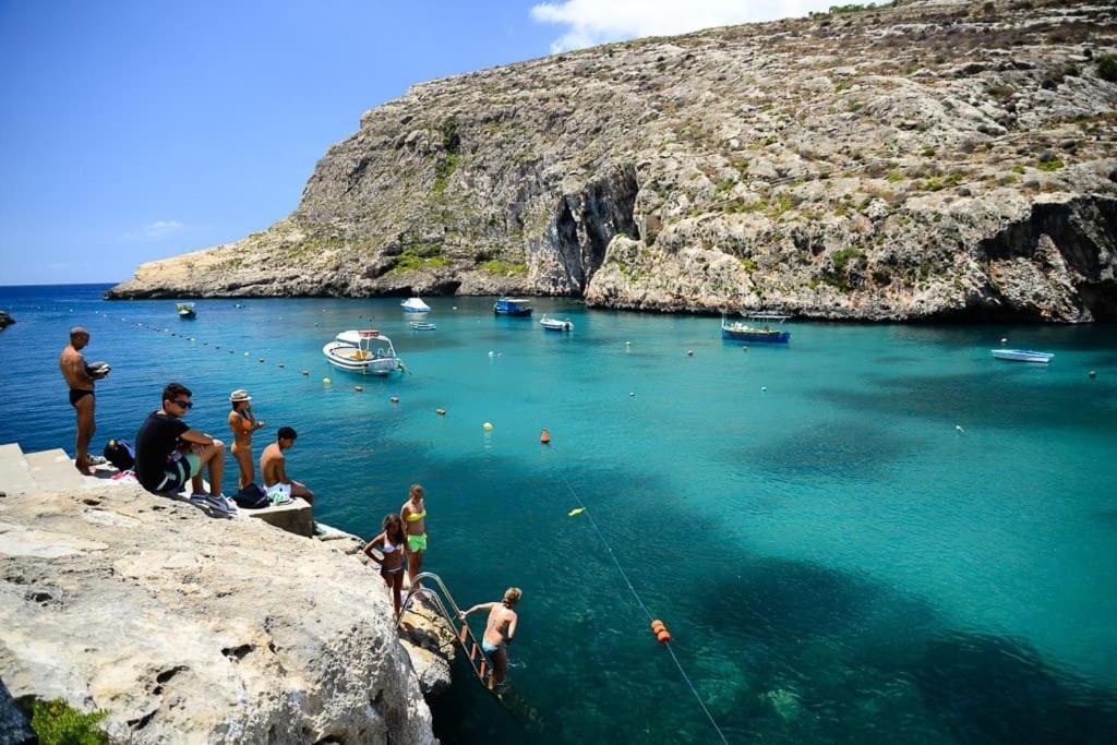 Seafront Penthouse With Terrace In Xlendi, Gozo Apartment Екстериор снимка